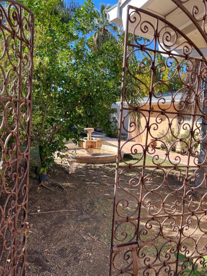 Moroccan Style Home With Swimming Pool Лос-Анджелес Экстерьер фото
